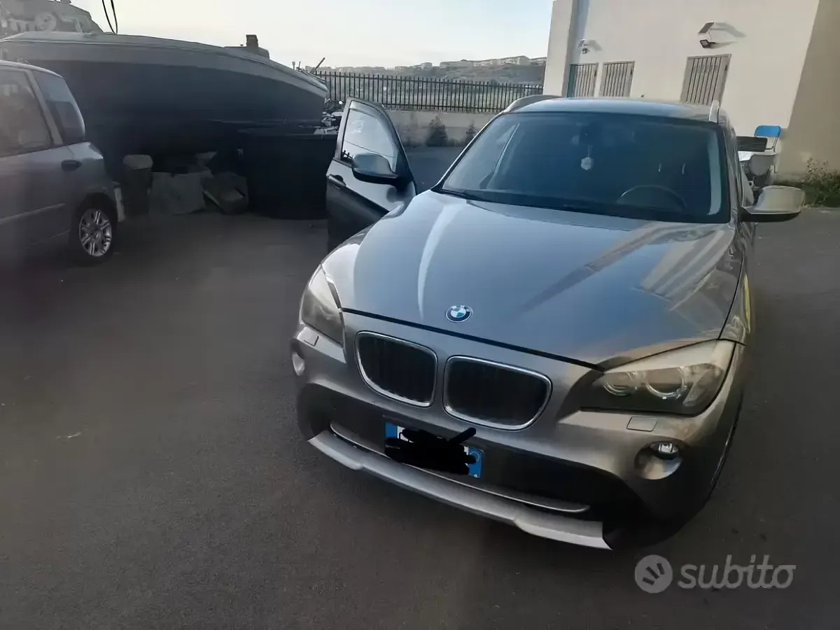 Usata BMW X1 Sport Line 143 CV (105 kW) 2011 Grigio SUV