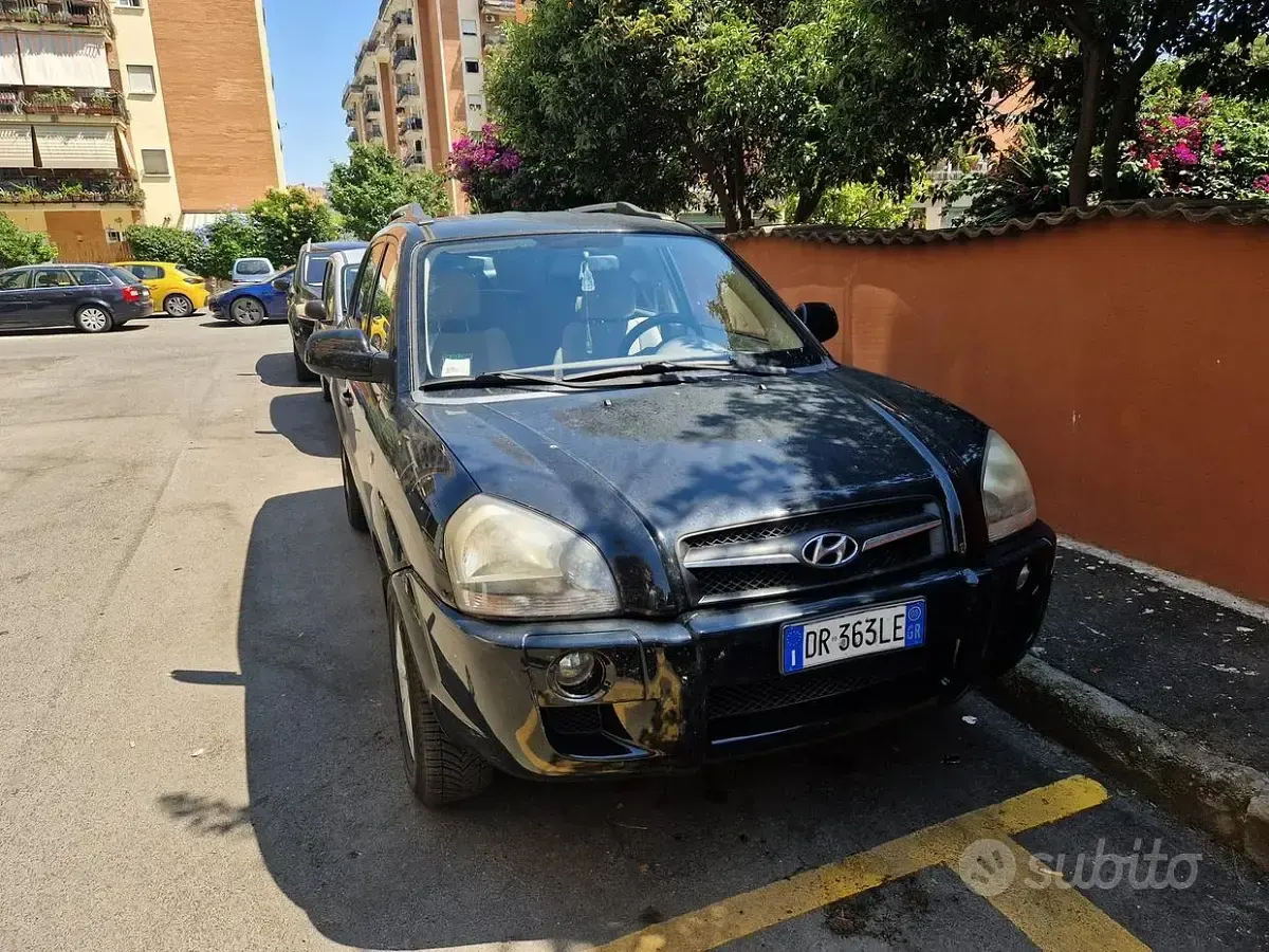 Usata Hyundai Tucson Active 141 CV (103 kW) 2008 Nero SUV