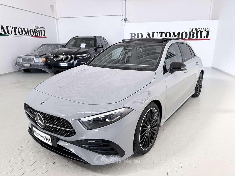 Nuova Mercedes A200 AMG Line Premium Plus 150 CV (110 kW) 2026 Gray Berlina