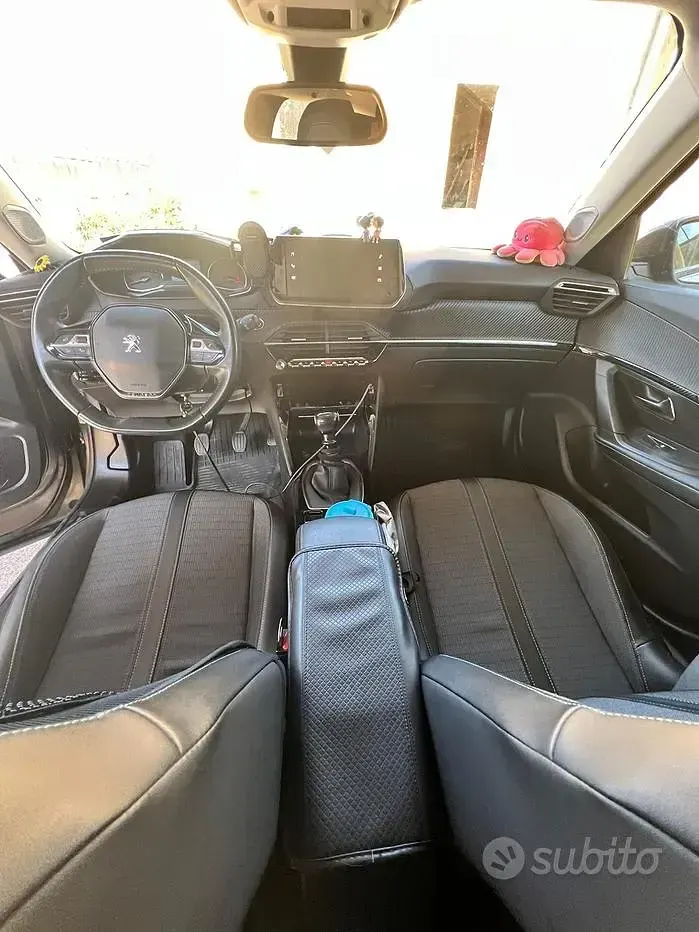 Usata Peugeot 2008 110 CV (80 kW) 2021 Grigio SUV