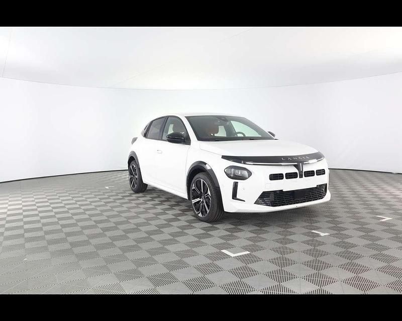 Nuova Lancia Ypsilon 101 CV (74 kW) 2025 Vernice bianco marmo Utilitaria