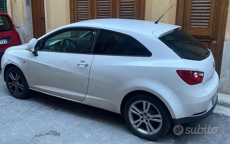 Usata Seat Ibiza 70 CV (51 kW) 2011 Bianco Berlina