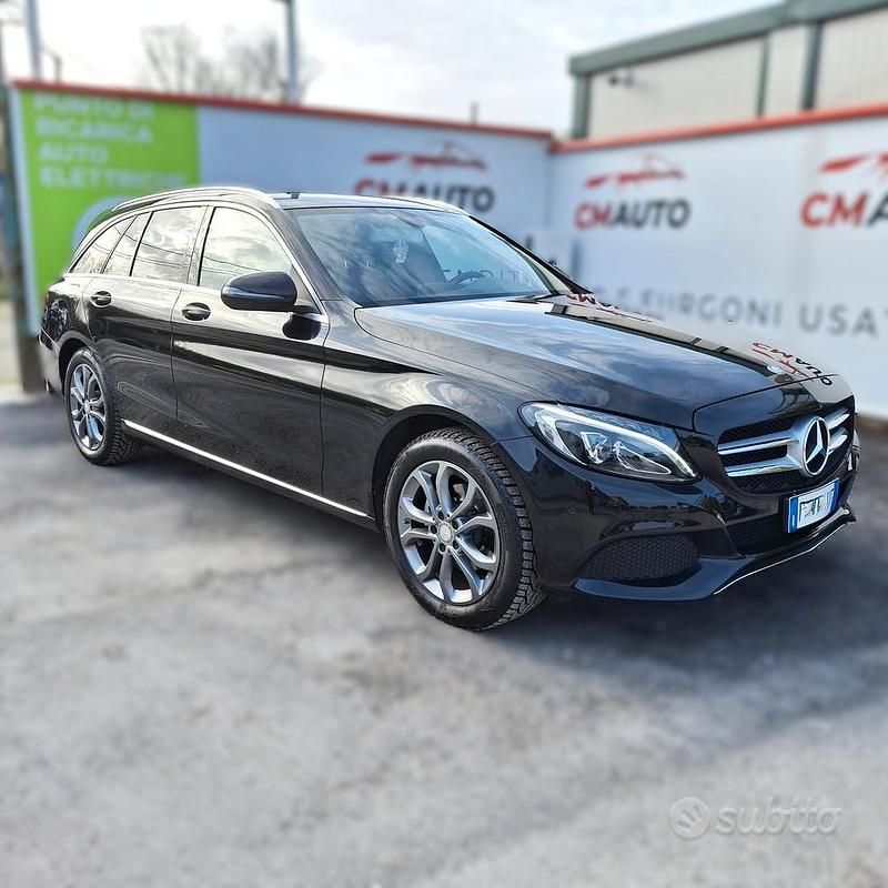 Usata Mercedes C200 Executive 136 CV (100 kW) 2015 Nero Station wagon