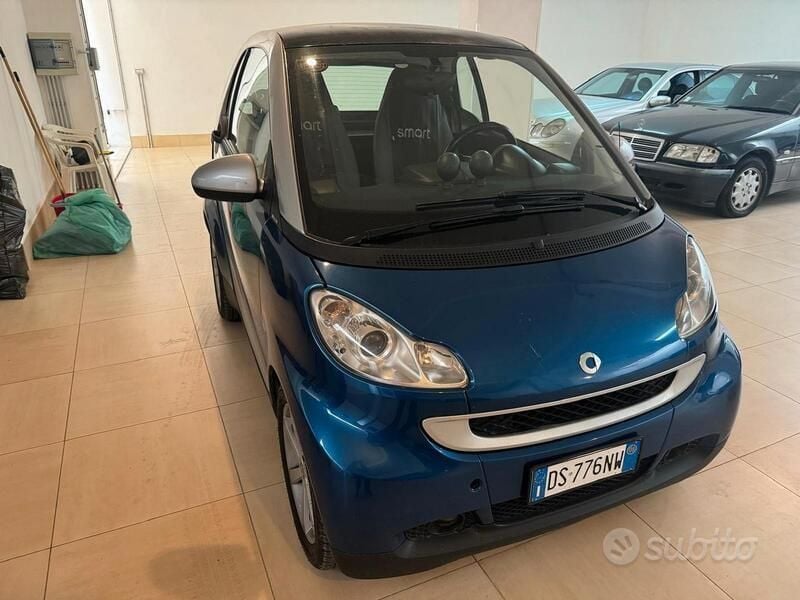 Usata 2008 Smart ForTwo Coupé Due volumi | 3800 € - Immagine 1/4