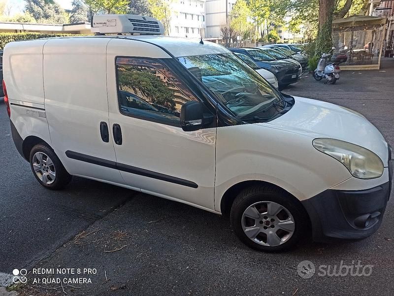 Usata Fiat Doblò 90 CV (66 kW) 2010 Bianco Monovolume