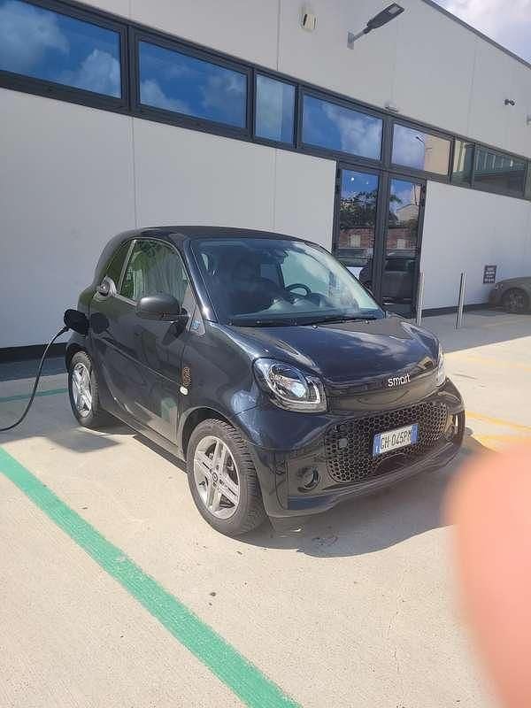 Usata 2021 Smart ForTwo Coupé Pure Utilitaria | 10.300 € (Ottimo prezzo) - Immagine 1/4