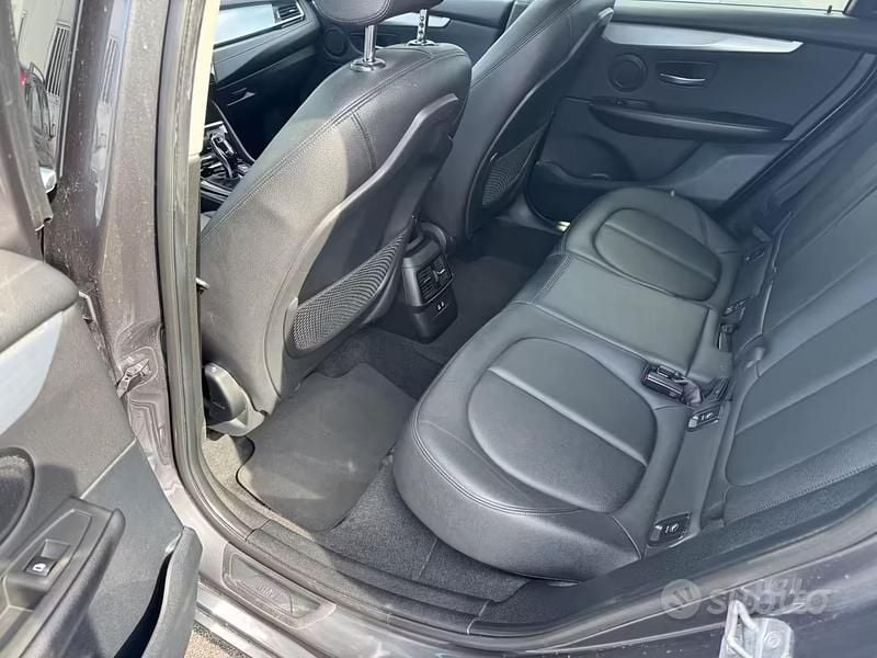 Usata BMW 218 Luxury Line 149 CV (109 kW) 2019 Grigio Station wagon