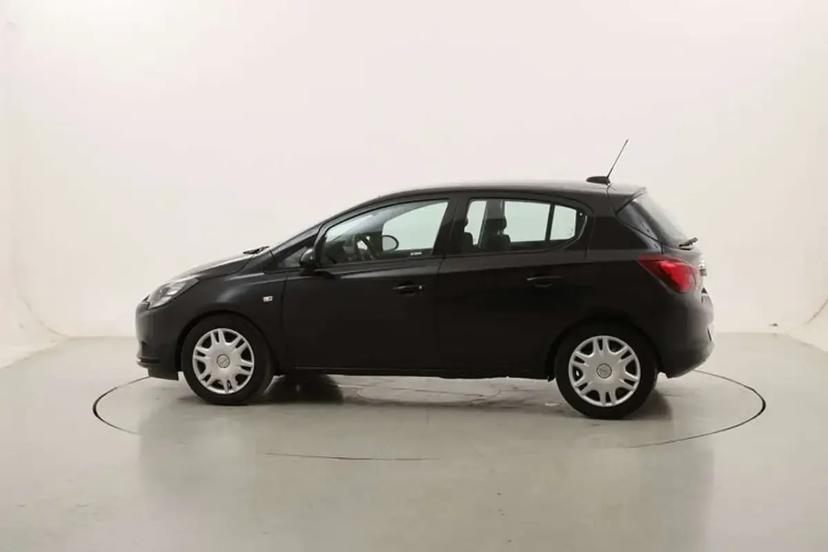 Usata Opel Corsa 90 CV (66 kW) 2018 Nero Utilitaria