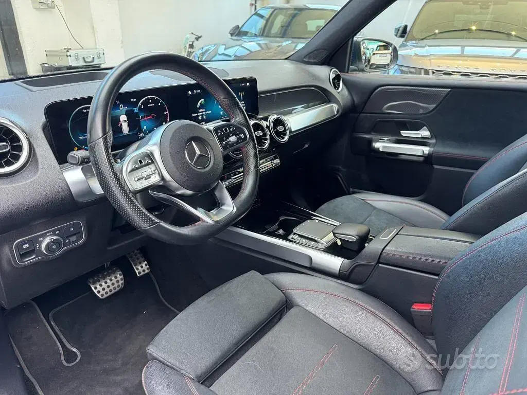 Usata Mercedes GLB200 Premium 150 CV (110 kW) 2022 Blu SUV