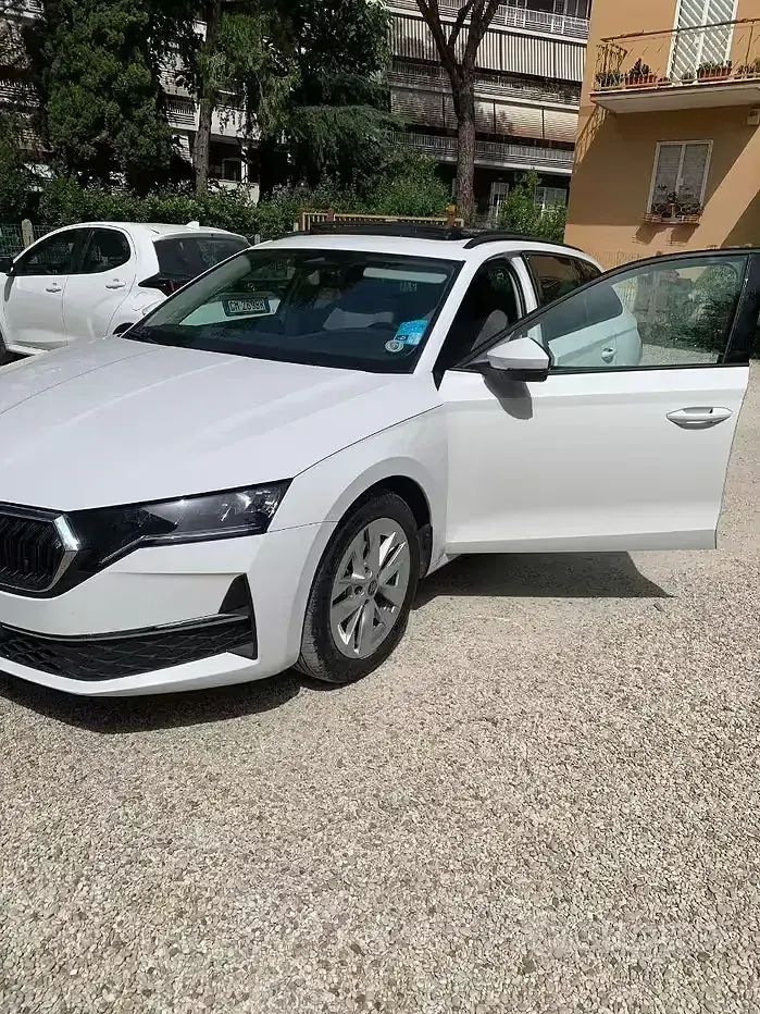 Usata Skoda Octavia 115 CV (84 kW) 2025 Bianco Station wagon