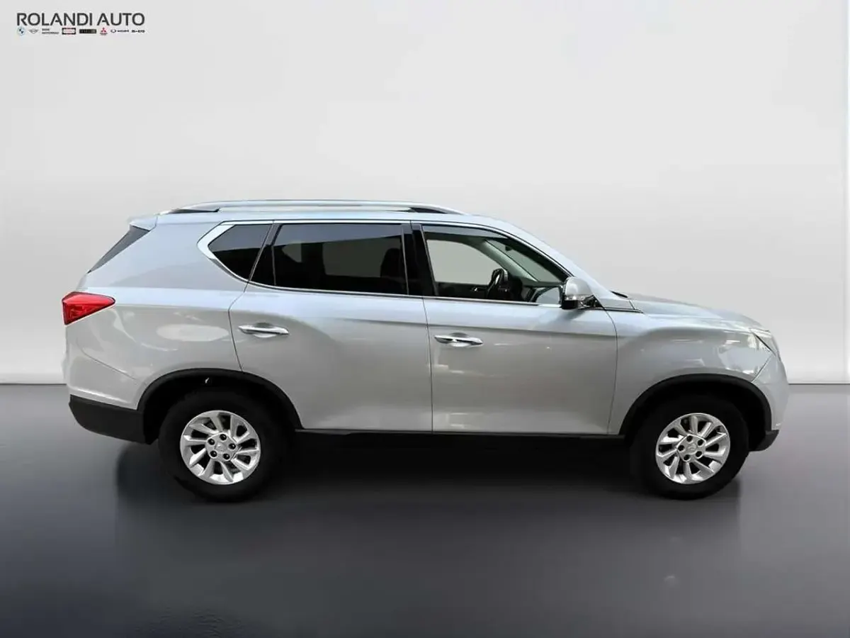 Usata SsangYong Rexton 181 CV (133 kW) 2019 Argento SUV