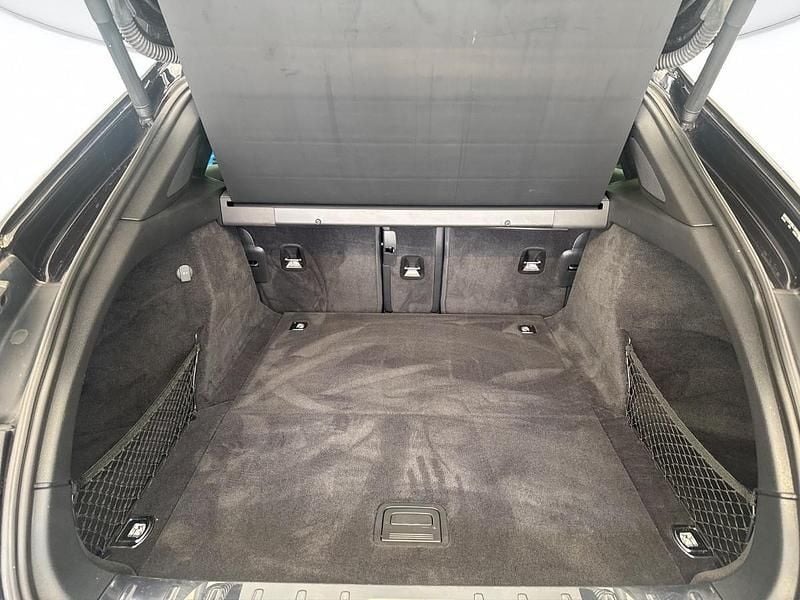 Usata Porsche Panamera Sport Turismo 480 CV (353 kW) 2021 Nero Berlina