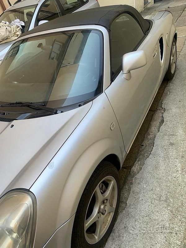 Usata Toyota MR2 140 CV (102 kW) 2003 Cabrio