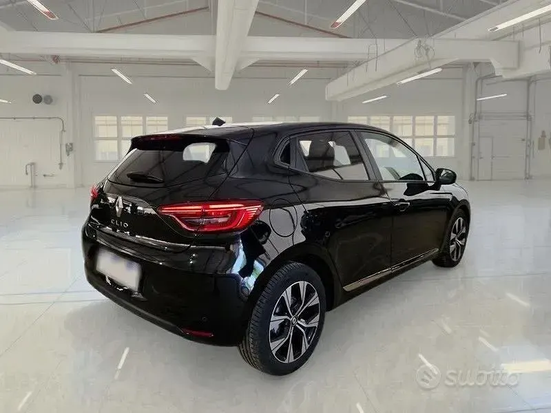 Usata Renault Clio V Evolution 100 CV (73 kW) 2023 Nero Berlina