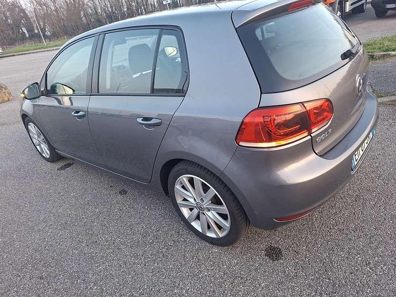 Usata VW Golf VII Highline 105 CV (77 kW) 2012 Berlina