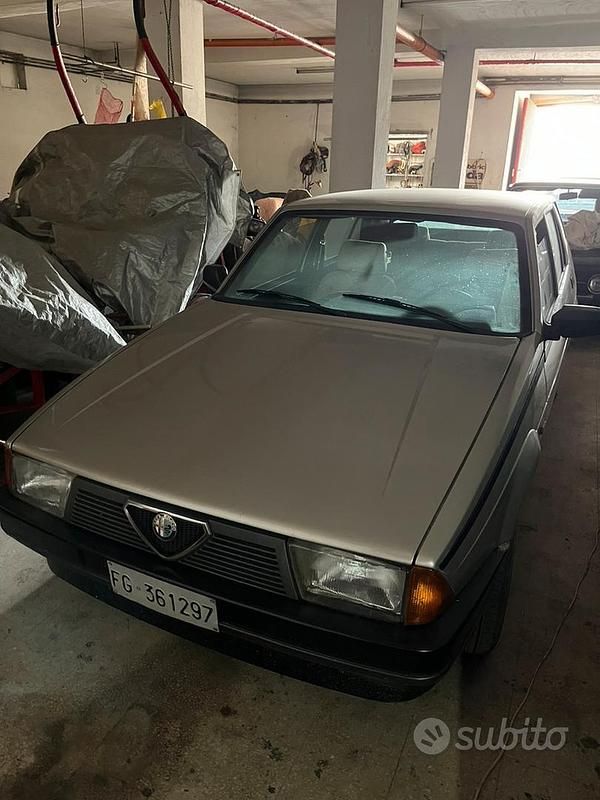 Usata Alfa Romeo 75 110 CV (80 kW) 1996 Berlina
