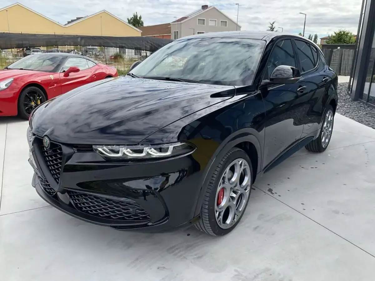 Nuevo Alfa Romeo Tonale Veloce 160 CV (117 kW) 2026 Negro SUV