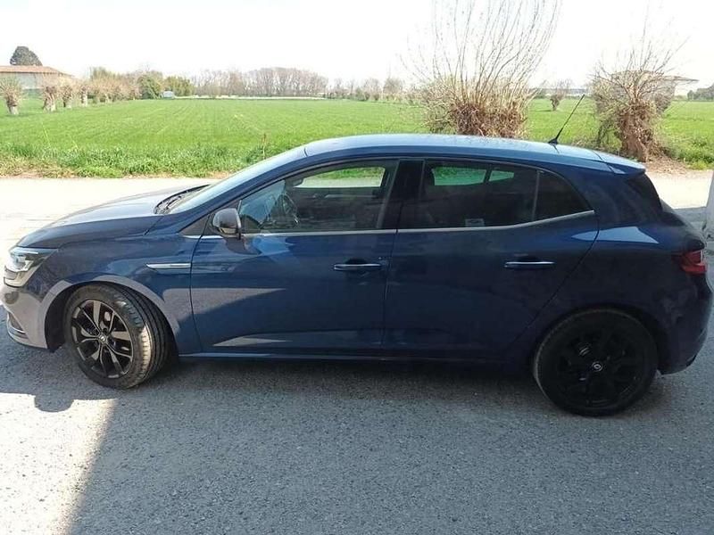 Usata Renault Mégane IV Intens 116 CV (85 kW) 2018 Blu/azzurro Berlina