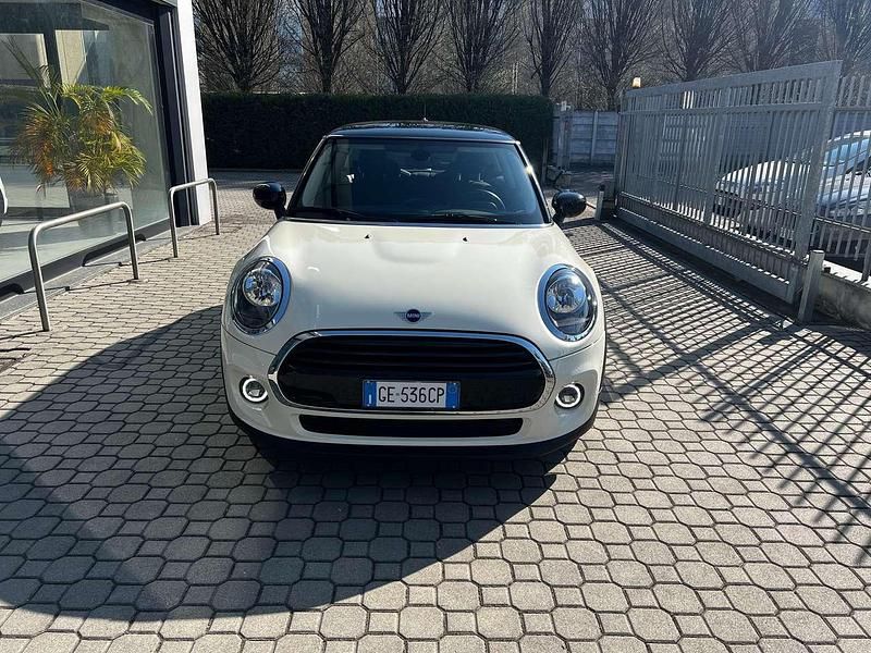 Usata Mini Cooper Business 136 CV (100 kW) 2021 Beige Utilitaria