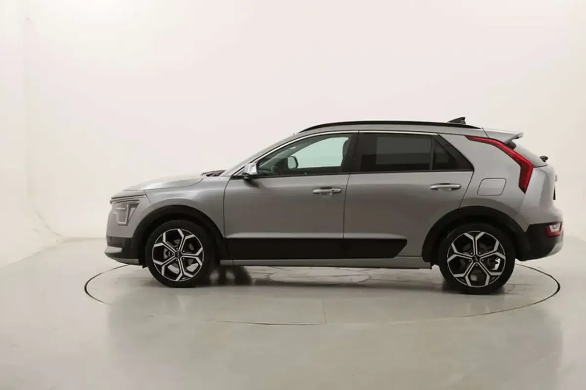 Usata Kia Niro 141 CV (103 kW) 2023 Grigio SUV