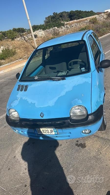 Usata Renault Twingo 58 CV (42 kW) 1999 Blu Utilitaria