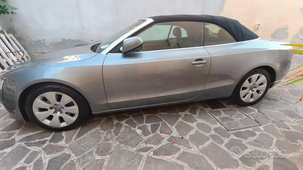 Usata Audi A5 Cabriolet 190 CV (139 kW) 2010 Grigio Cabrio