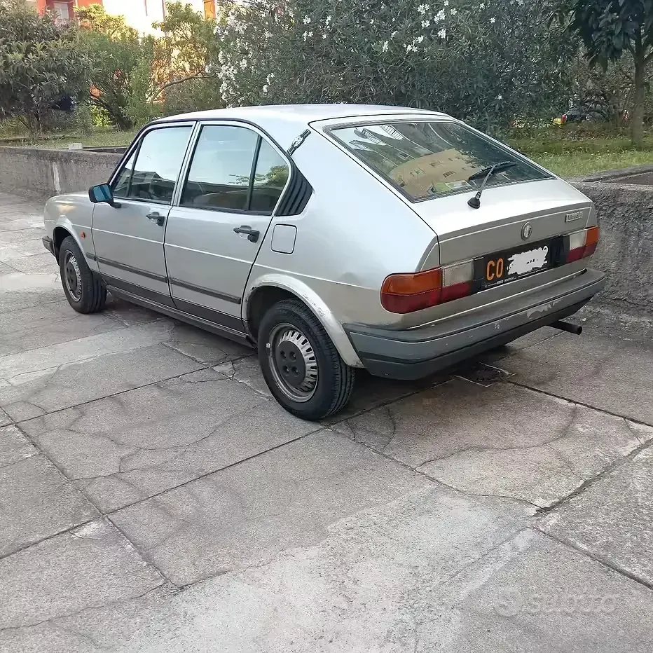 Usata Alfa Romeo Alfasud Quadrifoglio 95 CV (69 kW) 1982 Grigio Berlina