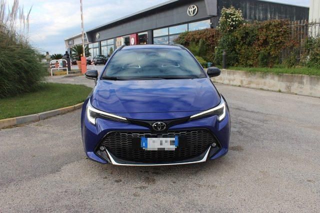Usata Toyota Corolla Sport 98 CV (72 kW) 2024 Vari colori Station wagon