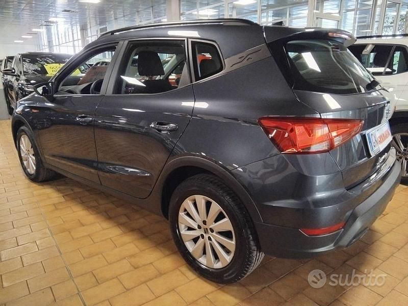 Usata Seat Arona Reference 95 CV (69 kW) 2022 Magnetic tech / metallizzato SUV