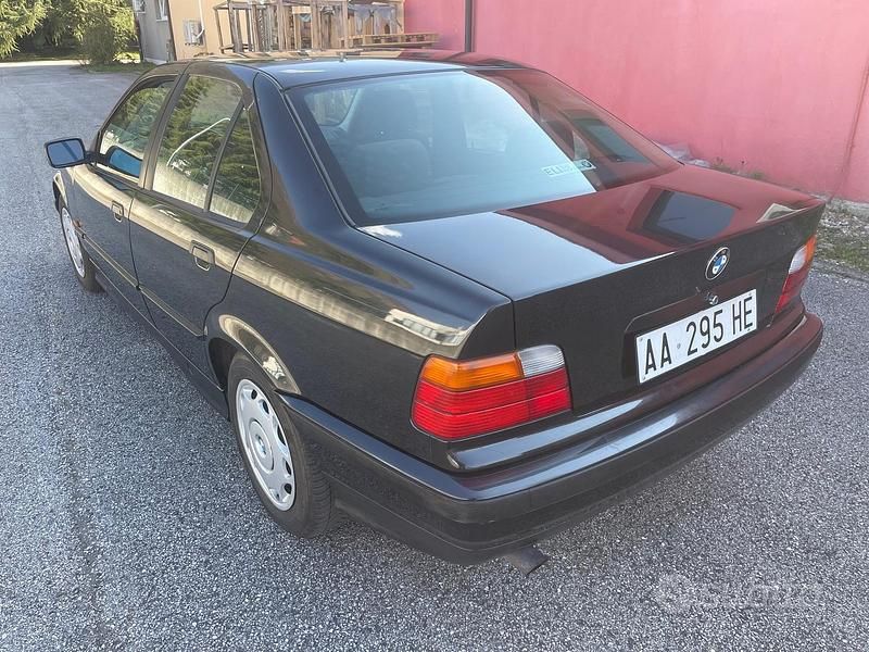 Usata BMW 320 150 CV (110 kW) 1995 Nero Berlina