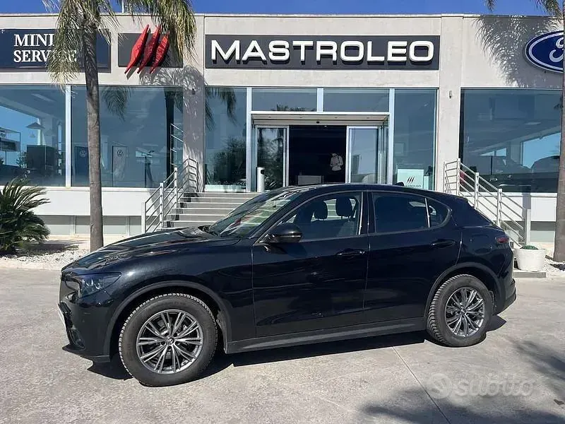 Usata Alfa Romeo Stelvio Super 160 CV (117 kW) 2023 Nero SUV