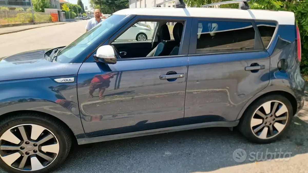 Usata Kia Soul 130 CV (95 kW) 2015 Bluazzurro SUV