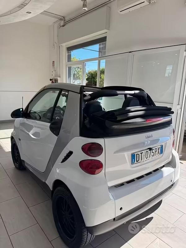 Usata Smart ForTwo Cabrio Passion 84 CV (61 kW) 2009 Bianco Cabrio