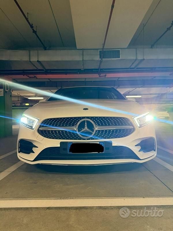 Usata Mercedes A200 Premium 163 CV (119 kW) 2019 Bianco Berlina