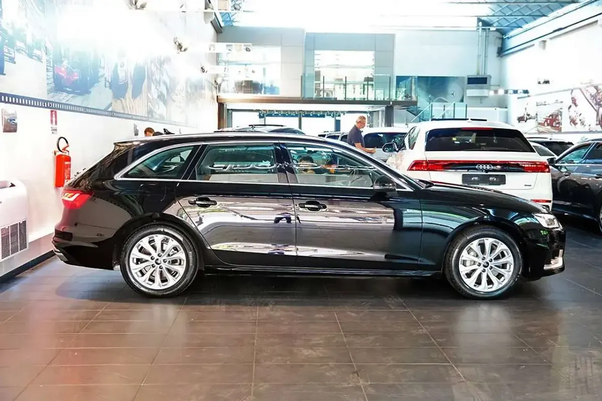 Usata Audi A4 Advanced Plus 204 CV (150 kW) 2024 Nero Station wagon
