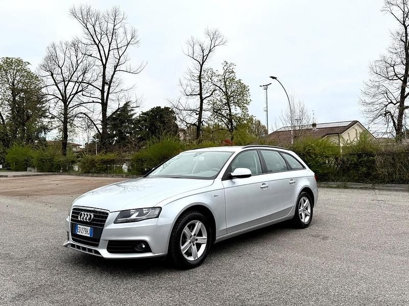 Usata Audi A4 Advanced 142 CV (104 kW) 2012 Grigio Station wagon