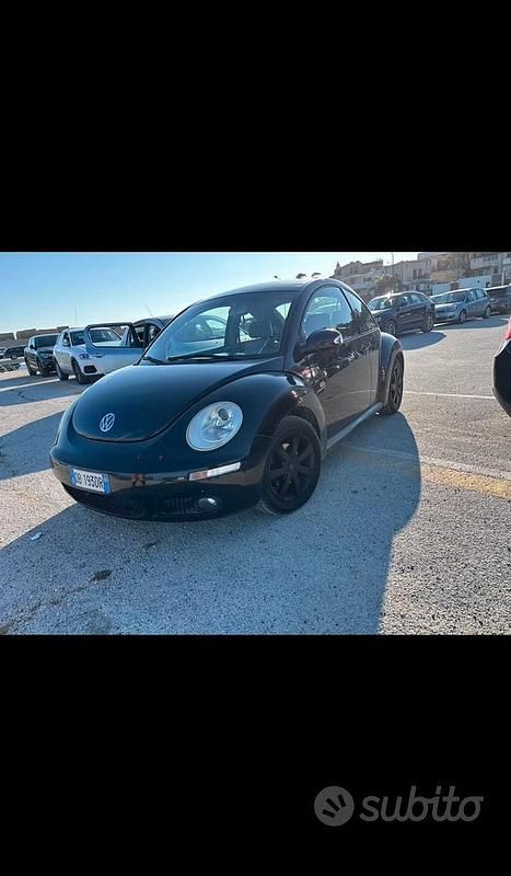 Usata VW New Beetle 105 CV (77 kW) 2006 Nero Utilitaria