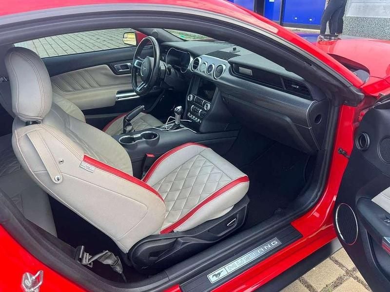 Usata Ford Mustang GT Convertible 450 CV (330 kW) 2024 Cabrio