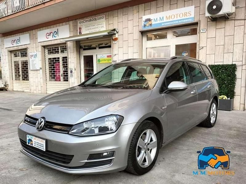 Usata VW Golf VII Highline 110 CV (80 kW) 2016 Grigio Station wagon
