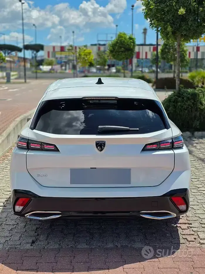 Usata Peugeot 308 Allure 131 CV (96 kW) 2022 Bianco Station wagon