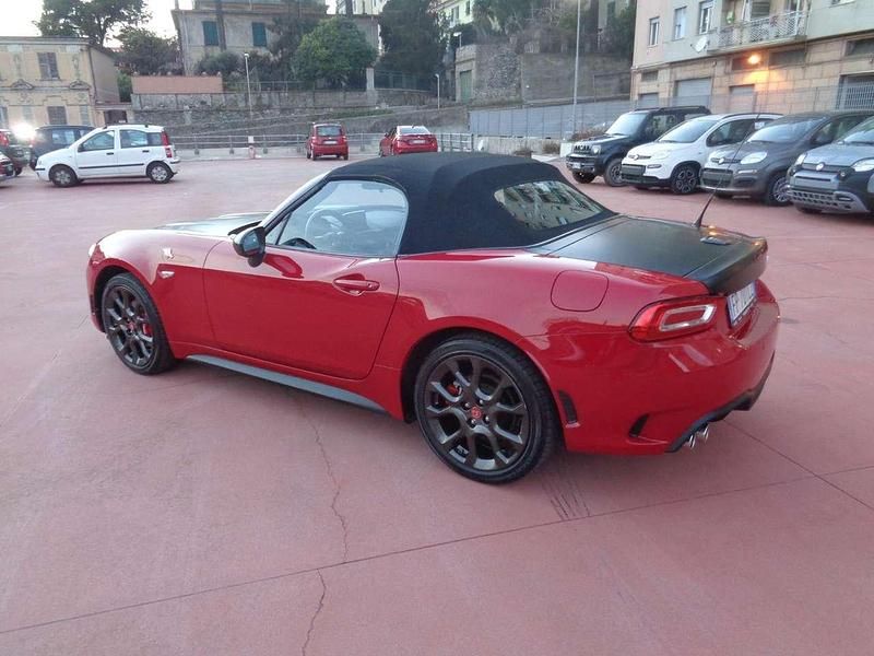 Usata Abarth 124 Spider Turismo 170 CV (125 kW) 2018 Rosso Cabrio