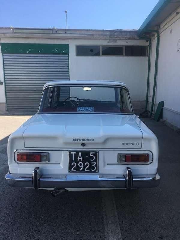 Usata Alfa Romeo Giulia Ti 163 CV (119 kW) 1963