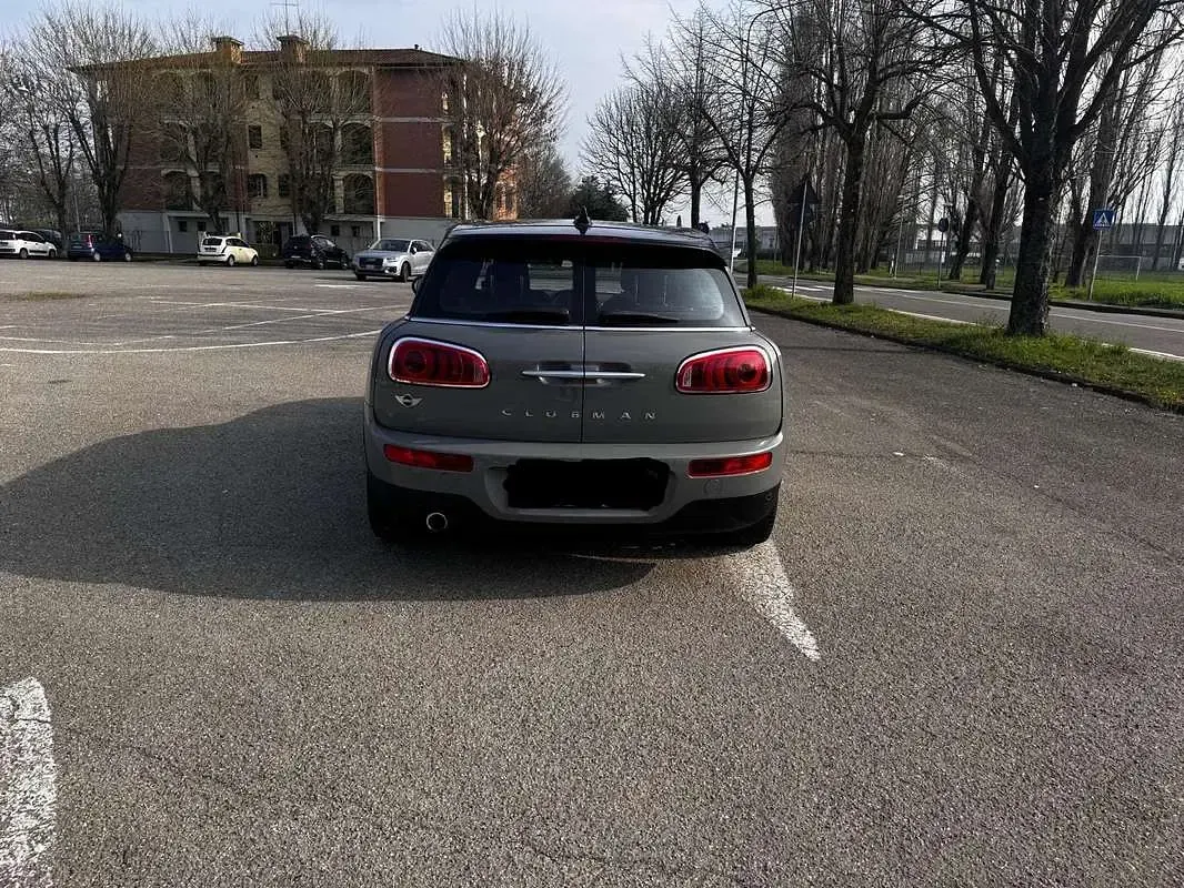 Usata Mini One D Clubman Business 116 CV (85 kW) 2019 Grigio Station wagon