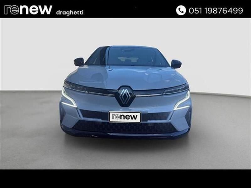 Käytetty Renault Megane E-Tech Techno 161 kW (220 HP) 2022 Harmaa Sedan