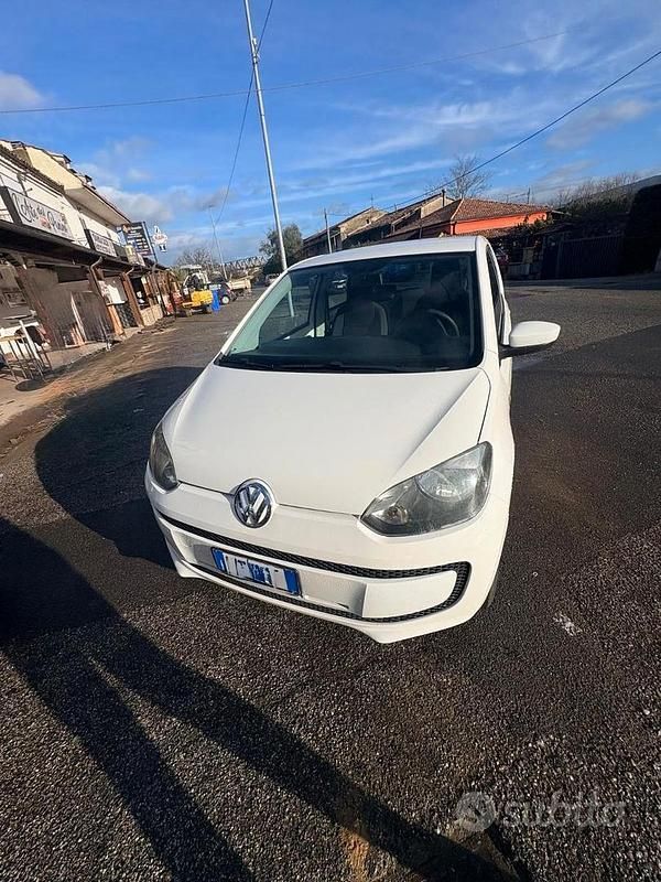 Usata VW up! 60 CV (44 kW) 2015 Bianco Utilitaria
