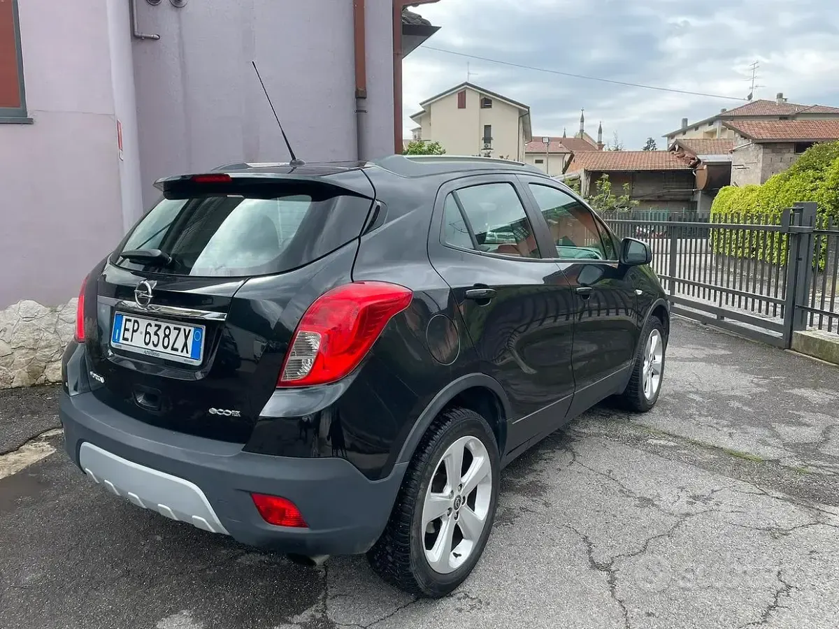 Usata Opel Mokka 131 CV (96 kW) 2013 Nero SUV