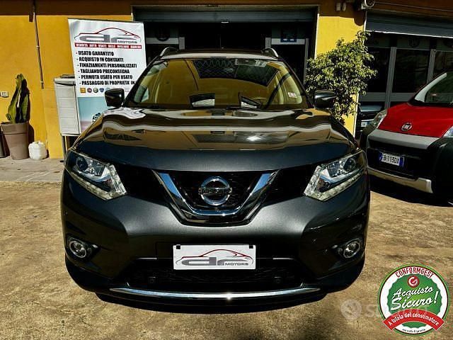 Usata Nissan X-Trail Tekna 131 CV (96 kW) 2016 Grigio scuro pastello SUV