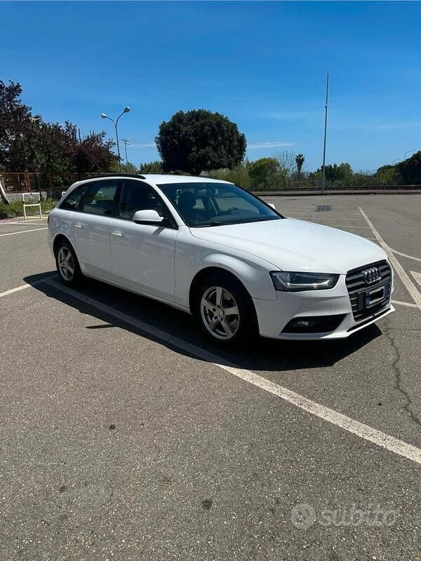 Bianco Usata 2014 Audi A4 Tre volumi | 8300 € (Ottimo prezzo) - Immagine 1/4