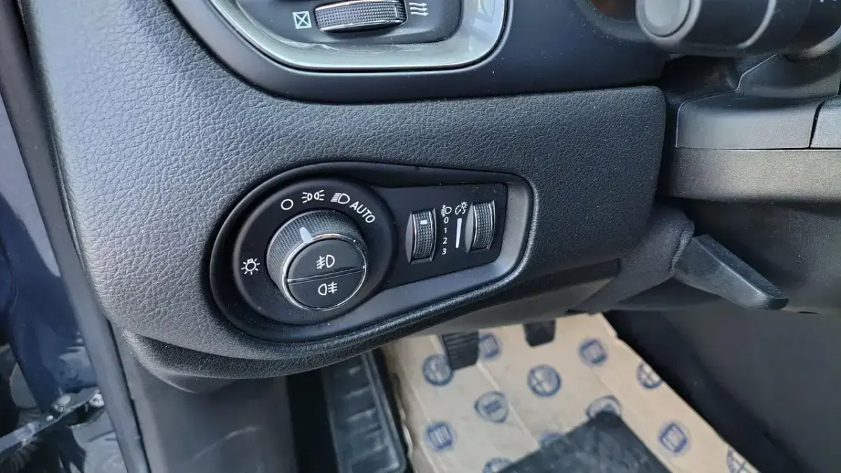 Usata Jeep Renegade Limited 120 CV (88 kW) 2024 Blu/azzurro SUV
