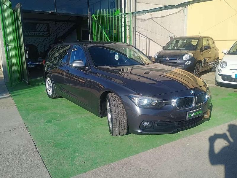 Usata BMW 318 116 CV (85 kW) 2016 Grigio Station wagon